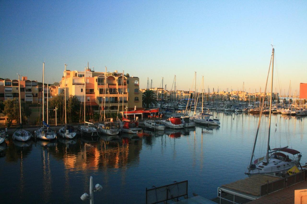 Charmant Studio Port De Gruissan Extérieur photo